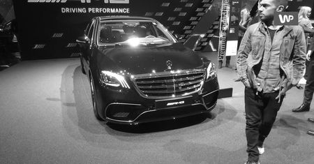Ostatnie auto Mercedesa z V12 pod maską. Koniec pewnej ery