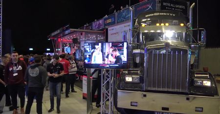 IEM 2019. HyperX z mobilną areną i giętkimi słuchawkami