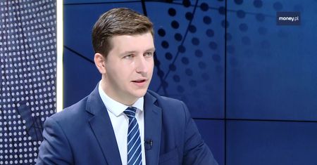 Limit składek ZUS. Zniesienie uderzyłoby rykosztem także w osoby zarabiające mało