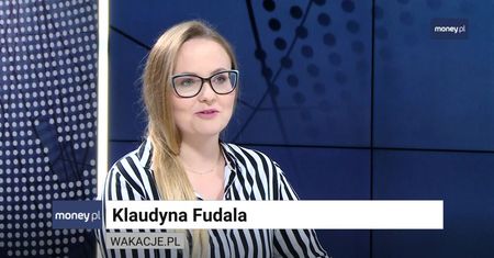 Weekend niepodległościowy za granicą. Polacy wertują oferty biur podróży