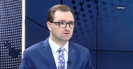 Unia walczy z plastikiem. Wiceminister komentuje