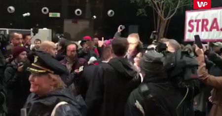 Strajkujący do prezesa LOT. "Musisz odejść"