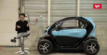 Renault Twizy pokazuje przyszłość miejskiego transportu. Jest mała i elektryczna