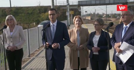 Premier ogłasza program "Kolej+"