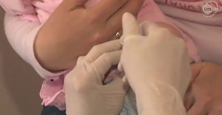 Ekspert odpowiada na inicjatywę Kukiz'15: gdyby nie szczepienia, nie byłoby połowy narodu