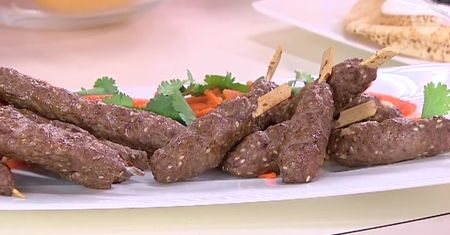 Kebab z indyka z sezamem i marchewką