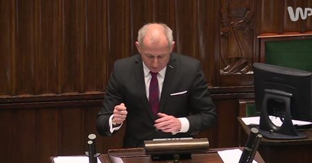Gorąca debata w Sejmie. "Polskie rodziny wam tego nie zapomną"