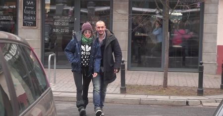 Chodakowska z mężem wychodzą z restauracji