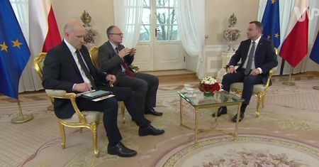 #dziejesienazywo: Andrzej Duda o mediach publicznych: odpolitycznienie to takie bajanie