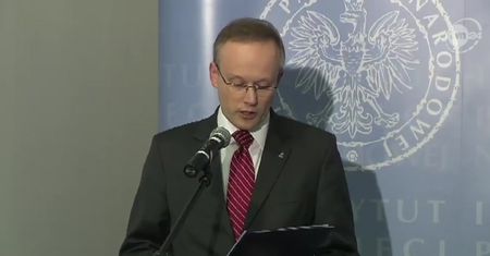 Teczka osobowa i teczka pracy TW "Bolka" już w archiwum IPN