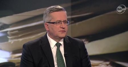 B. Komorowski: Wyjątkowa głupota i bezwzględność. Chce się zniszczyć Wałęsę, by stworzyć inny mit