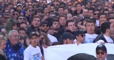 Kibic stracił oko w starciach z policją. Tysiące fanów Bastii protestowało na Korsyce