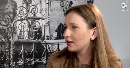 "Uczyłam się dobrze, aczkolwiek zostałam wyrzucona ze szkoły"