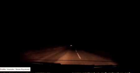 Ogromny błysk niebieskiego światła nad Szkocją