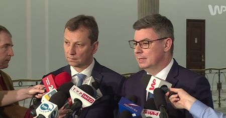 Zamieszanie w sprawie projektu opinii Komisji Weneckiej. PO: nie idźmy drogą Rosji Putina