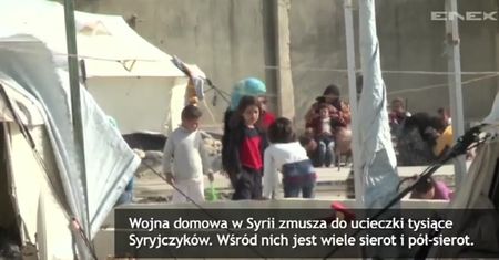 Nastoletnie siostry uciekły z oblężonego miasta