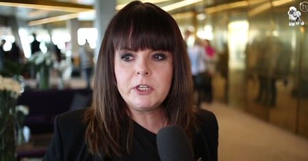 Korwin-Piotrowska o Instagramie: "Obwoźny sklepik z cudami"