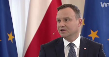 Politycy oceniają aktywność Lecha Wałęsy w internecie