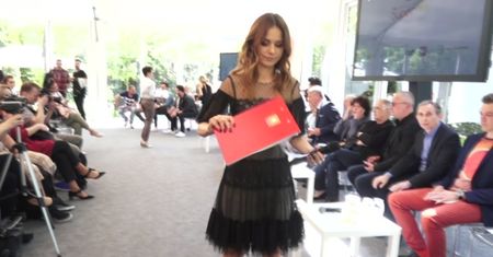 Zestresowana Sykut na konferencji Polsatu