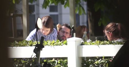 Radzimir Dębski na obiedzie z dziewczyną