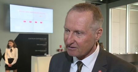 Ambasador Szwajcarii: Polska potrzebuje czołowego uniwersytetu. Powinna zachęcać do powrotu Polaków