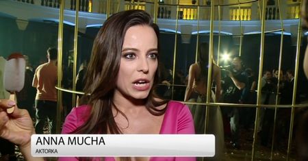Mucha: "Nie mogłabym żyć bez słodyczy, zamawiam po trzy desery!"