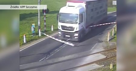 Staranował szlaban ciężarówką i przemknął tuż przed rozpędzonym pociągiem