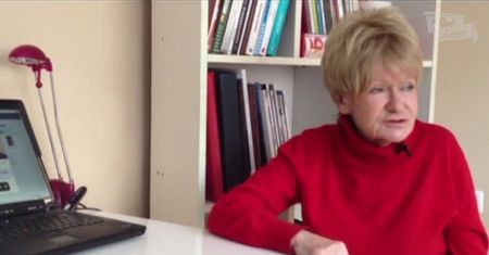 "Przecież my tu jesteśmy tylko do śmierci. Nawet niepalący żyją tylko do śmierci"