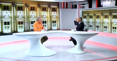 #dziejesienazywo: Czy KOD broni układu?