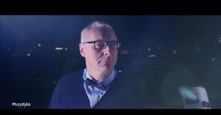 Znany profesor w roli detektywa, kosmonauta i żołnierze Wehrmachtu - tak się promuje Uniwersytet Wrocławski