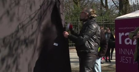 KOD stawia licznik