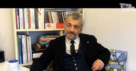 Raczkowski: "Życie na ogół jest męką. Momentami czuję się szczęśliwy"