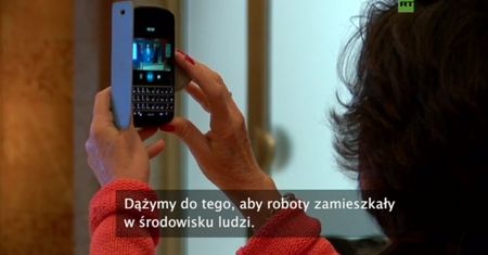 Zajmuje się domem i pomaga - ciekawy robot