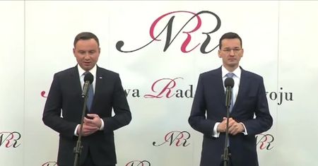 Andrzej Duda o teczce Jerzego Zelnika: kluczowe jest pytanie, jaki ktoś miał wpływ na zmiany w kraju po 1989 r.