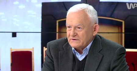 #dziejesienazywo: Leszek Miller ostrzega prezesa PiS ws. sporu o TK