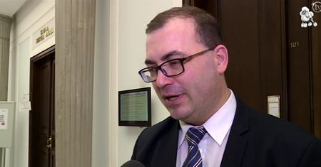 Poseł PiS o Rydzyku: "To prawy człowiek. Na pewno pożyczyłby pieniądze potrzebującemu, albo nawet dał"