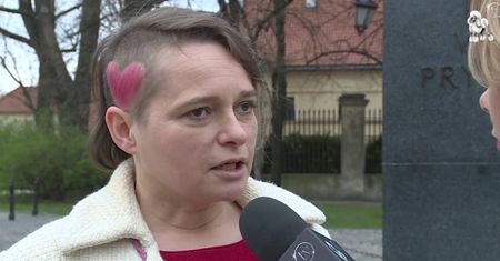 Zawadzka: "Jeśli spotykacie się z księdzem, który zabiera głos w sprawie aborcji, protestujcie"