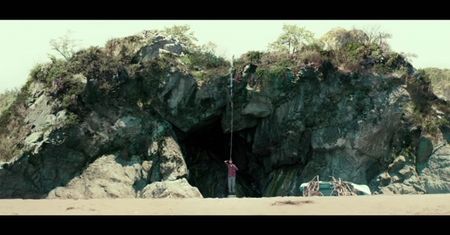 Zwłoki Daniela Radcliffe'a w zwiastunie "Swiss Army Man"