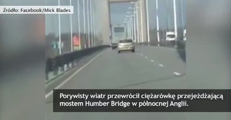 Silny wiatr wywrócił ciężarówkę na moście