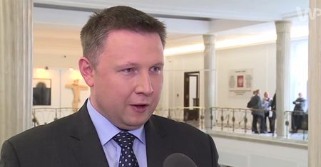 Kontrowersyjny sondaż. Kaczyński i Schetyna zaniżają wyniki swoich partii. Co z Kukizem i z Petru?