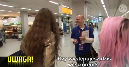 Szpak na lotnisku w Sztokholmie: "Dopiero przyleciałem. Będę się wdrażał w eurowizyjną atmosferę"
