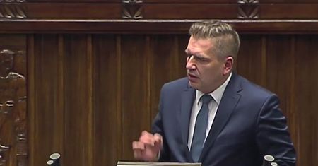 Arłukowicz do Szydło: Chcecie dać 20 mln Rydzykowi, a zabraliście pieniądze potrzebującym in vitro?
