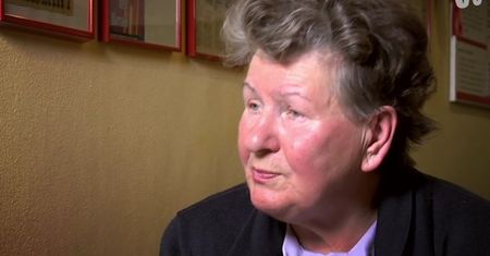 70-latka rozdaje ulotki, by utrzymać niepełnosprawnego syna. Grozi jej eksmisja