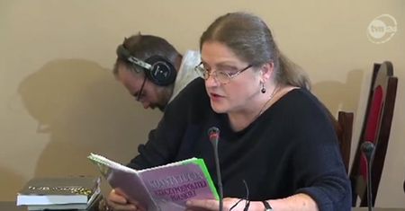 Krystyna Pawłowicz do posła PO: cicho, teraz ja mówię. Pan nie umie czytać!