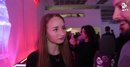 LittleMooonster96: nie sugeruje się nikim, nie będzie tylko bloga modowego