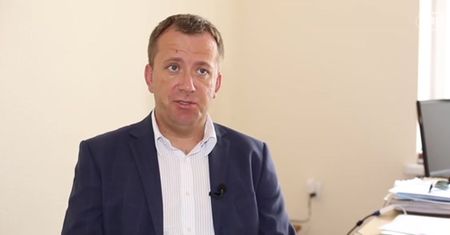 Wojciech Wilk: uchodźcom powinno się pomagać jak najbliżej ich kraju