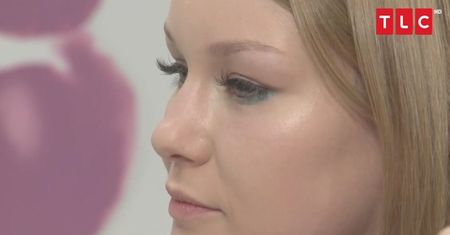 Makijaż dla kobiet z przedłużanymi rzęsami?