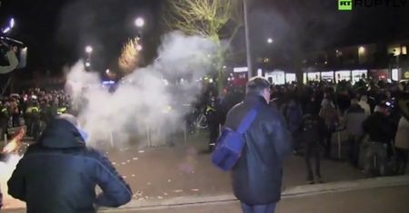 Protest przeciwko przyjęciu uchodźców zakończył się zamieszkami