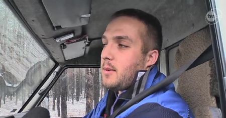 Śnieg sparaliżował polskie drogi. Kilometr w 45 minut