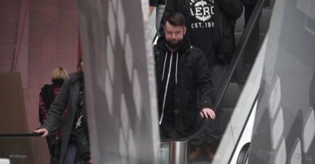 Zadowolona Jula wychodzi z "Pytania na Śniadanie"